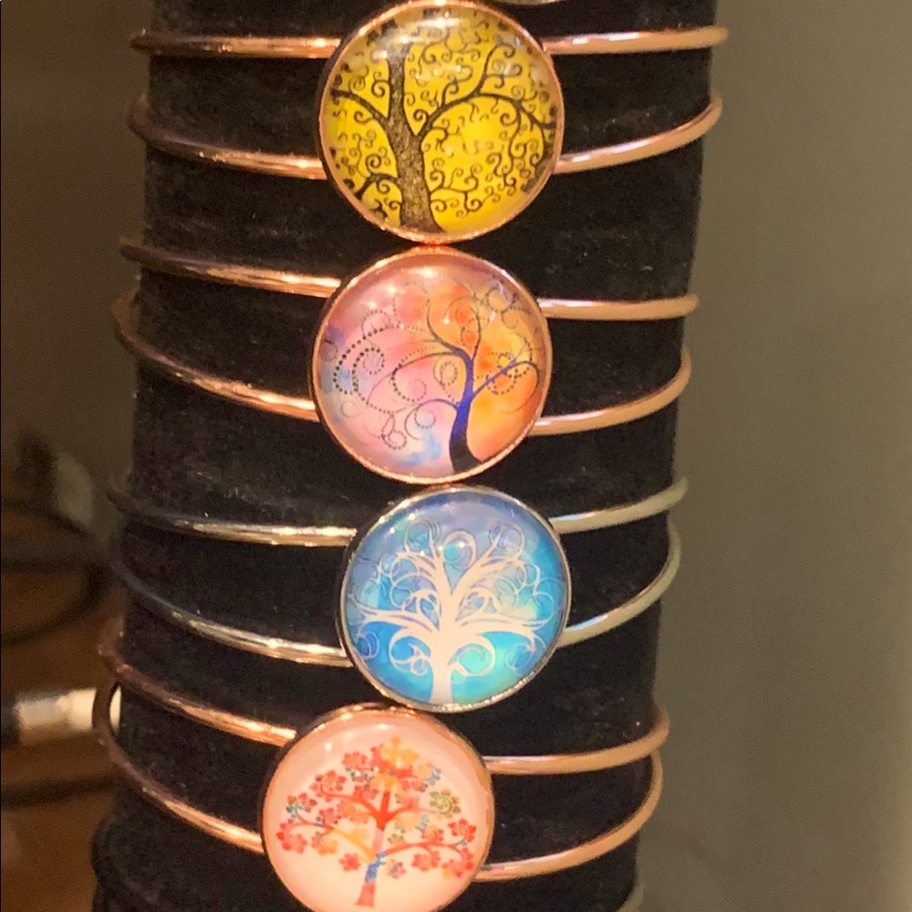 Bangle bracelets with the tree of life